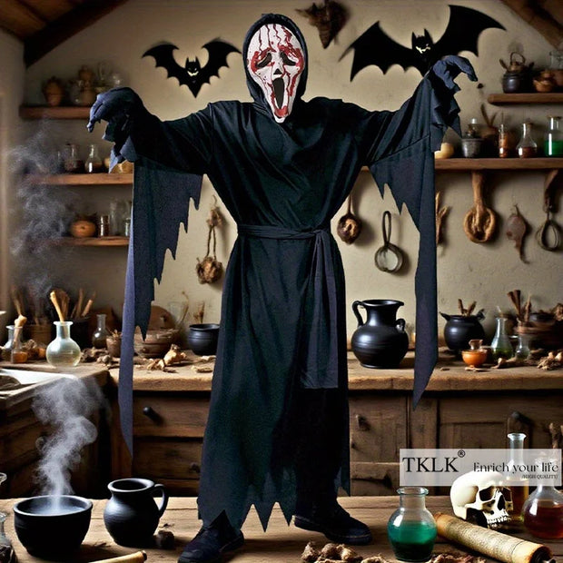 Loud screams, horror movies cosplay outfits
